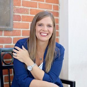 Meet your Posher, Whitney